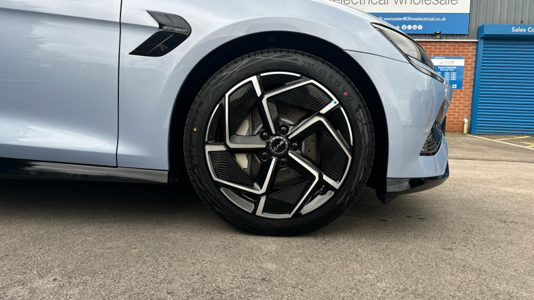 BYD Seal 230kW Design 83kWh 4dr Auto Electric Saloon